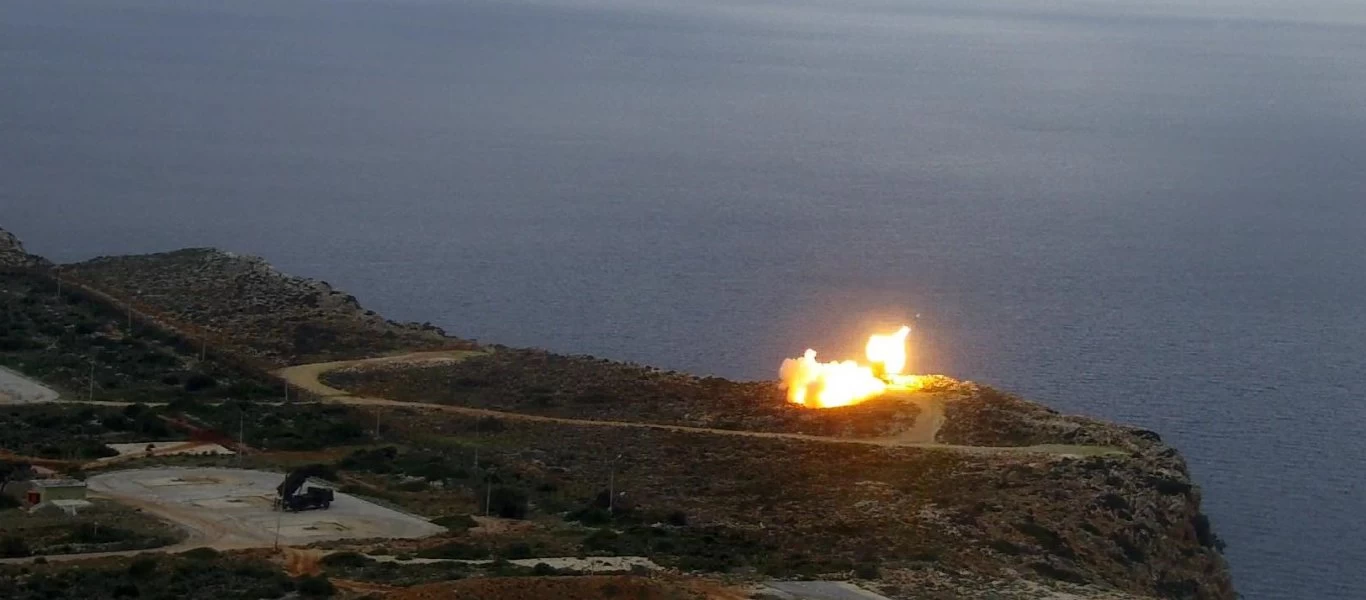 «Σείστηκε» η Κρήτη από τις βολές των PATRIOT της ΠΑ - Συμμετοχή Αμερικανών και Γερμανών (βίντεο)